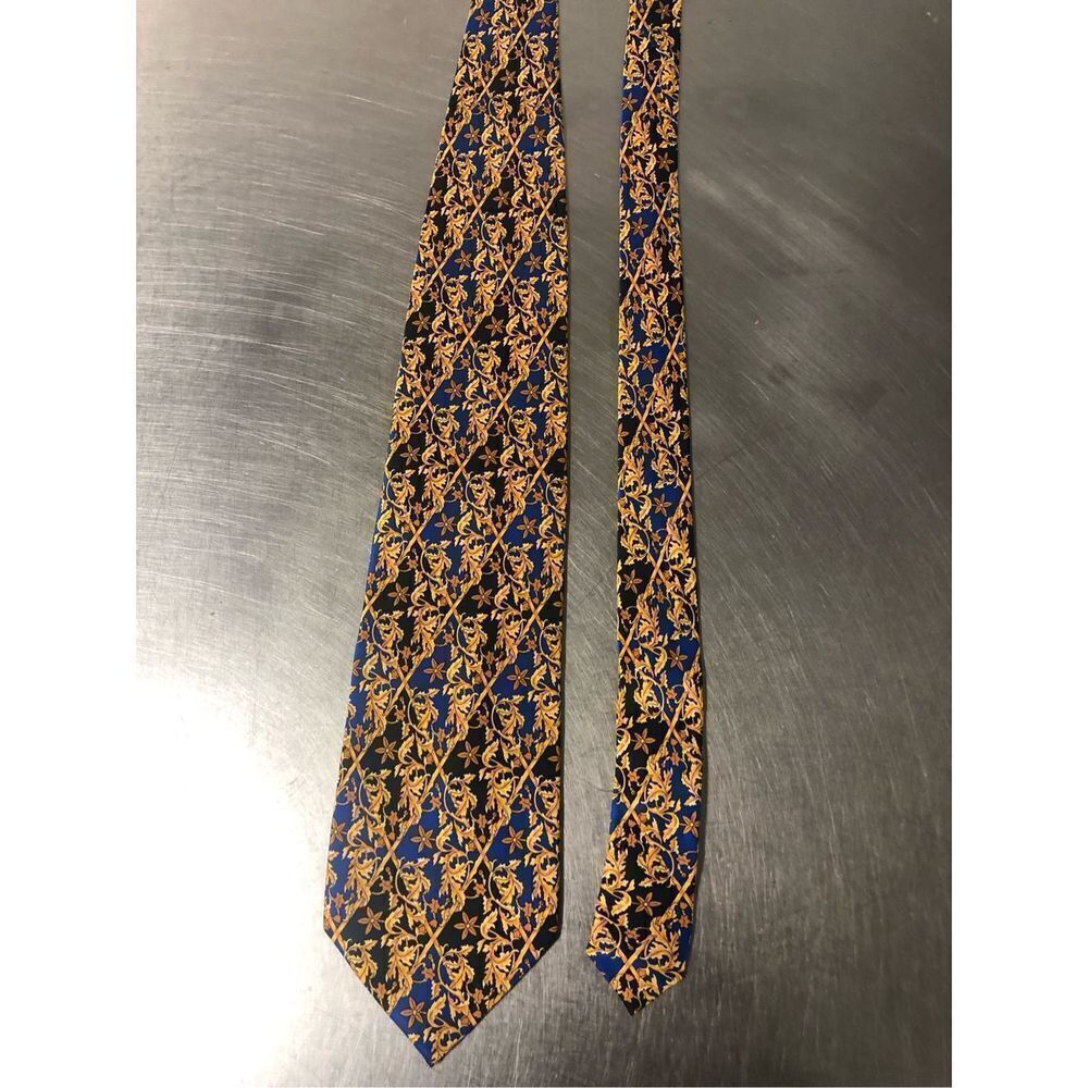 Pierre Balmain Paris Men’s Silk Blue and Gold Floral and Leaf Diamond Designer D